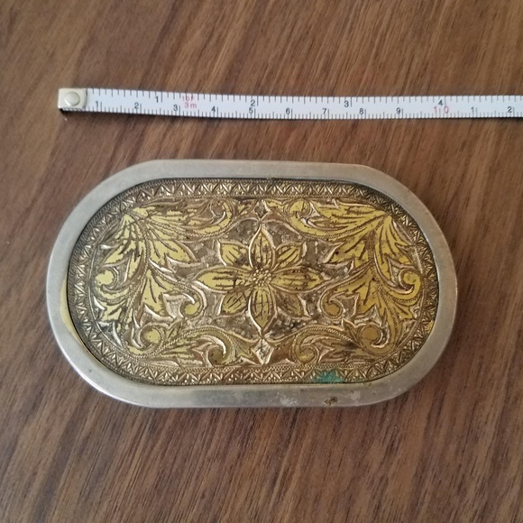 Vintage Floral Engraved Belt Buckle - Picture 2 of 4